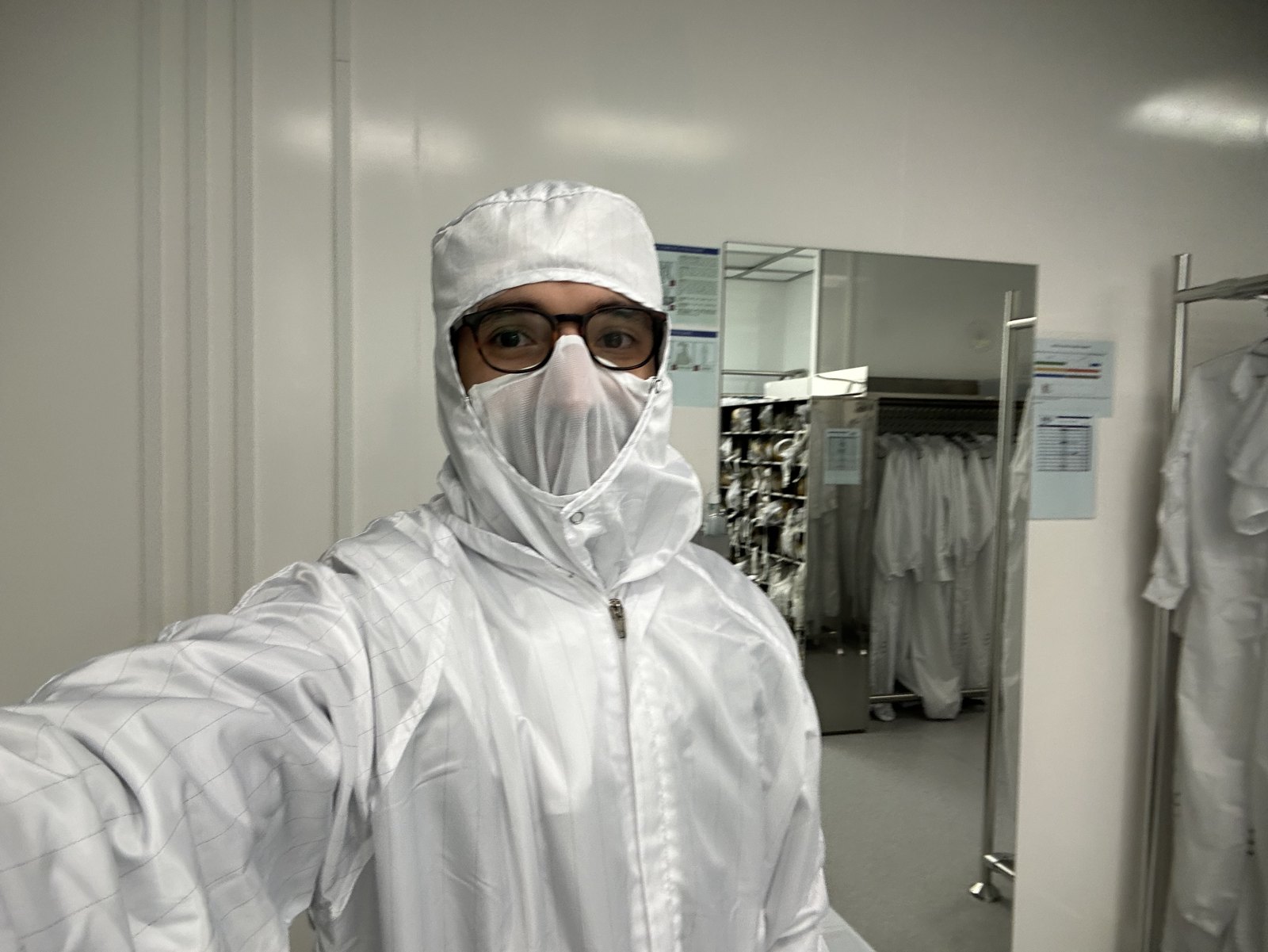 Roberto Listo in the cleanroom at INL, Braga