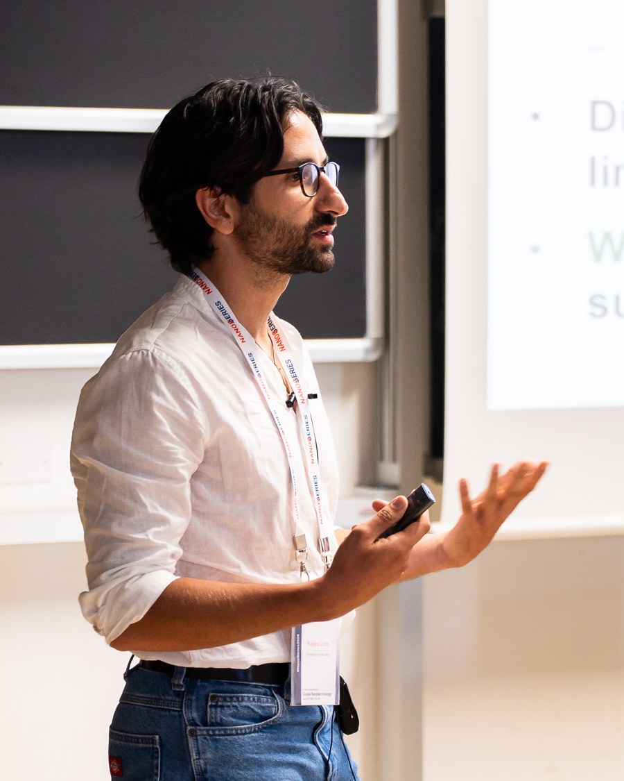 Roberto Listo presenting his research